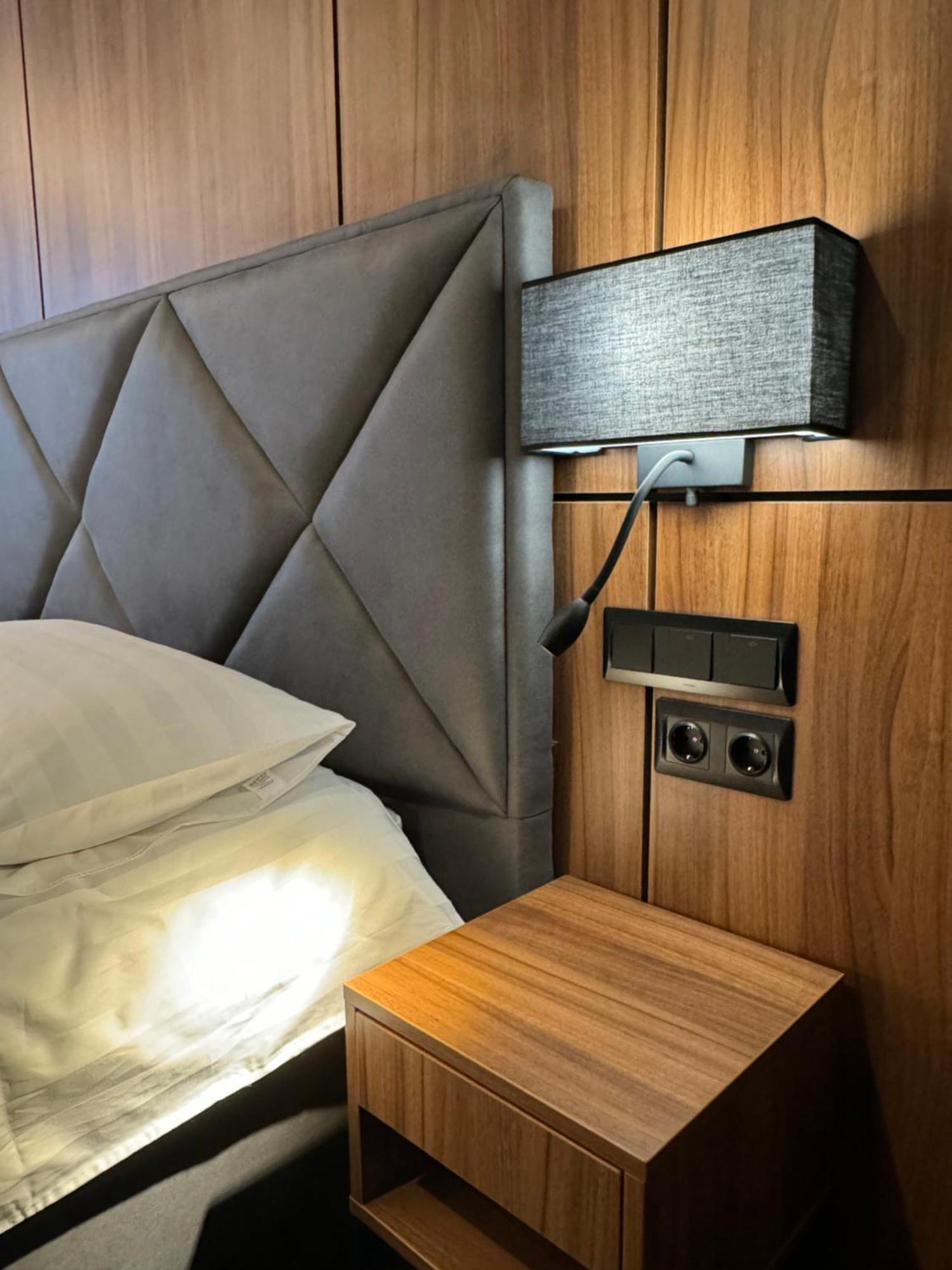 Alir Hotel ชึโตเมอร์ ภายนอก รูปภาพ